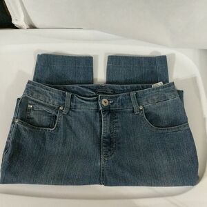 Bandolino Mandie Crop High Rise Medium Wash Jeans - size 8